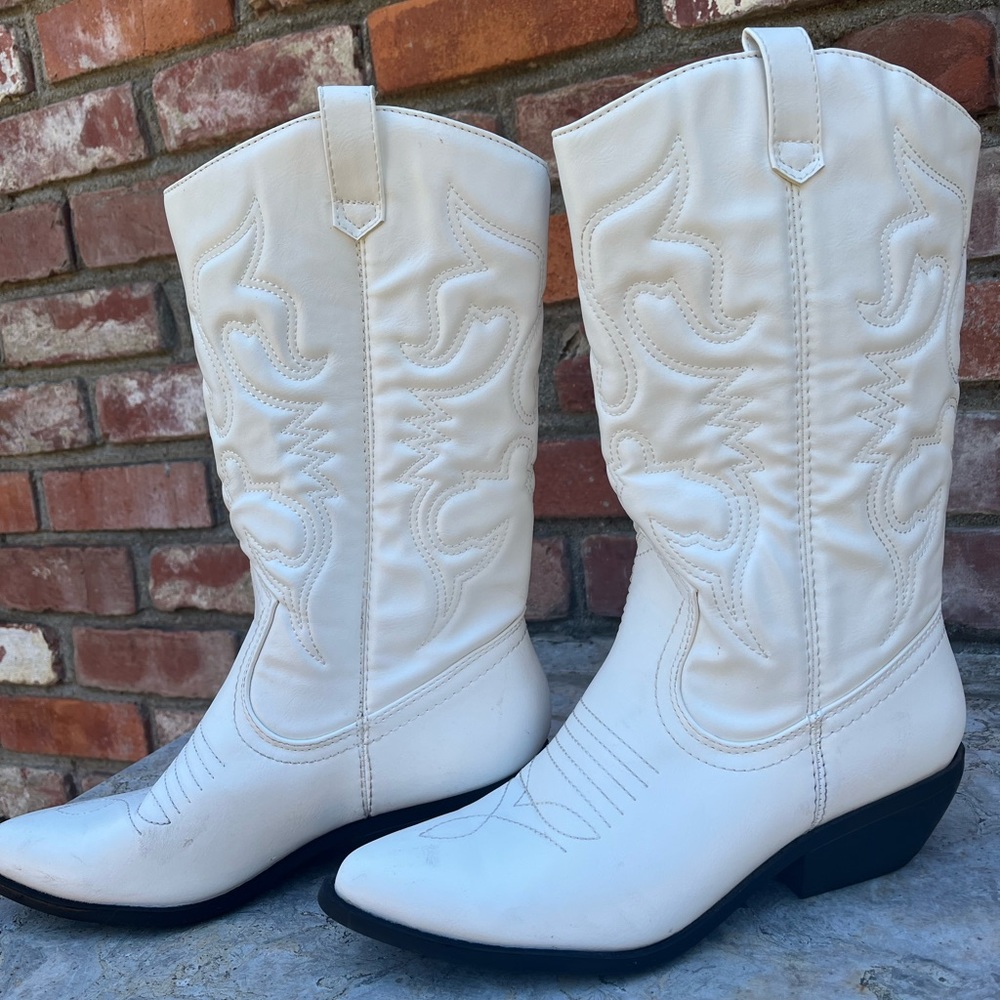 White Cowboy Boots - 10